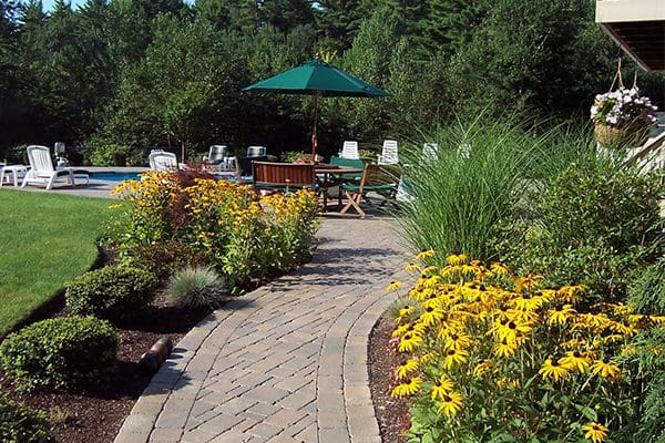 600x400-walkway1